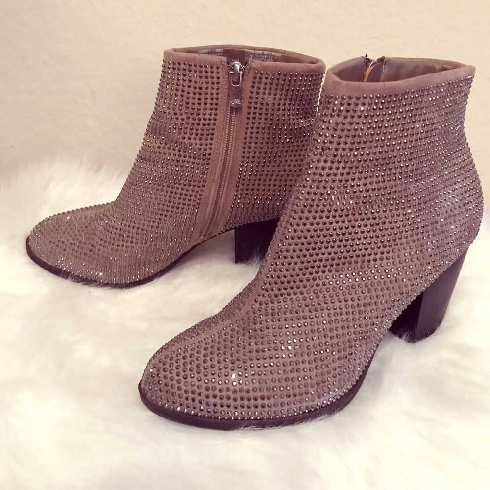 JUICY COUTURE Rhinestone Studded Booties - Sz 8.5M
